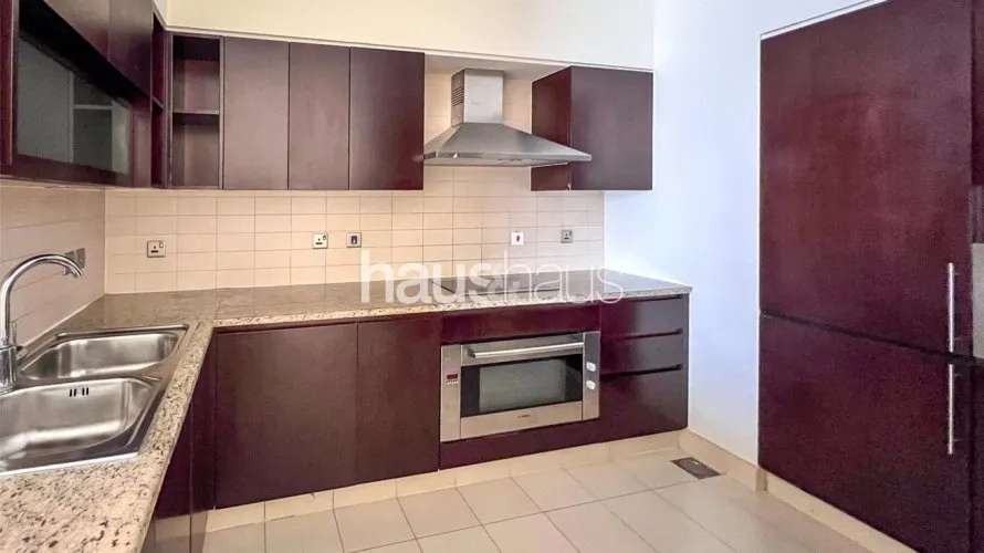 1 bedroom apartment for sale , Palm Jumeirah, Dubai, UAE No. 586 № 2