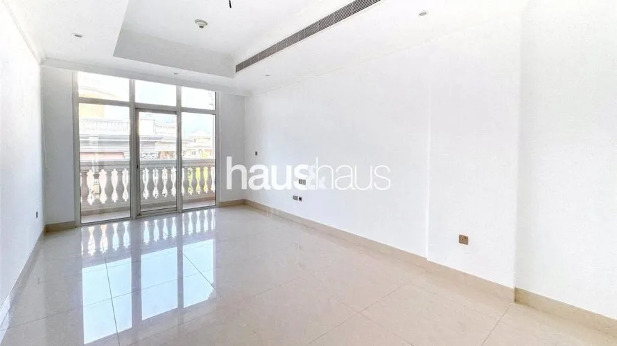2 bedrooms apartment for sale , The Crescent, Palm Jumeirah, Dubai, UAE No. 554 № 5