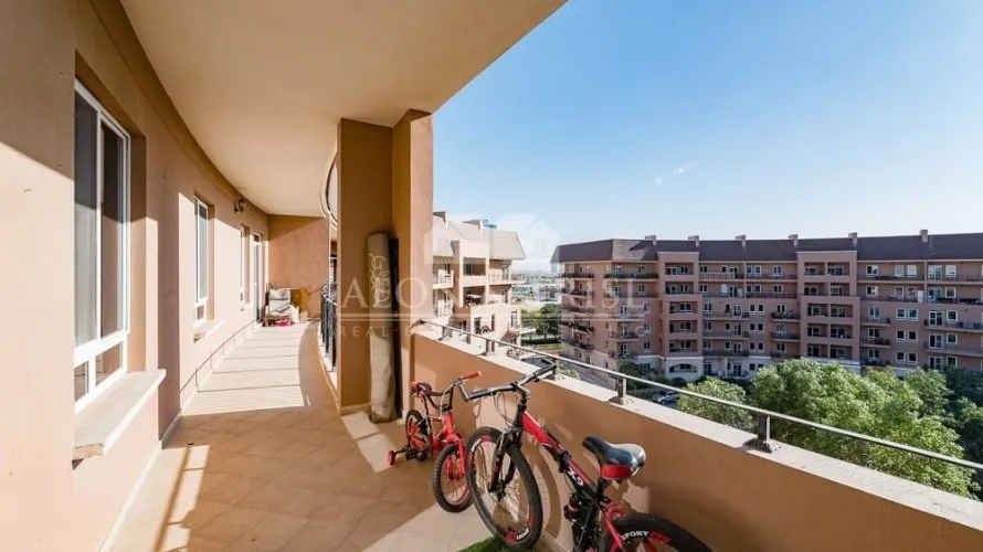 5 bedrooms apartment for sale , The Crescent, Palm Jumeirah, Dubai, UAE No. 809 № 3