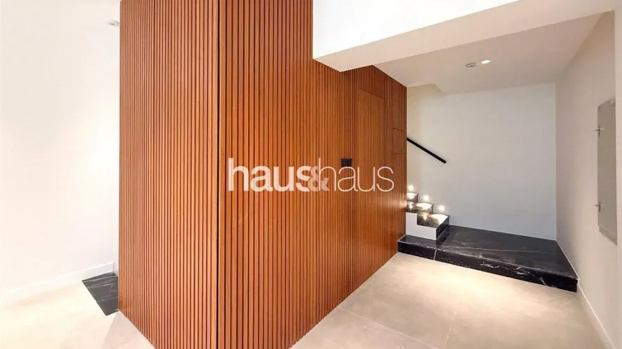 4 bedrooms townhouse for sale , Golden Mile, Palm Jumeirah, Dubai, UAE No. 580 № 16