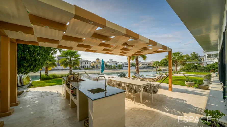 6 bedrooms villa for sale , Palm Jumeirah, Dubai, UAE No. 932 № 10