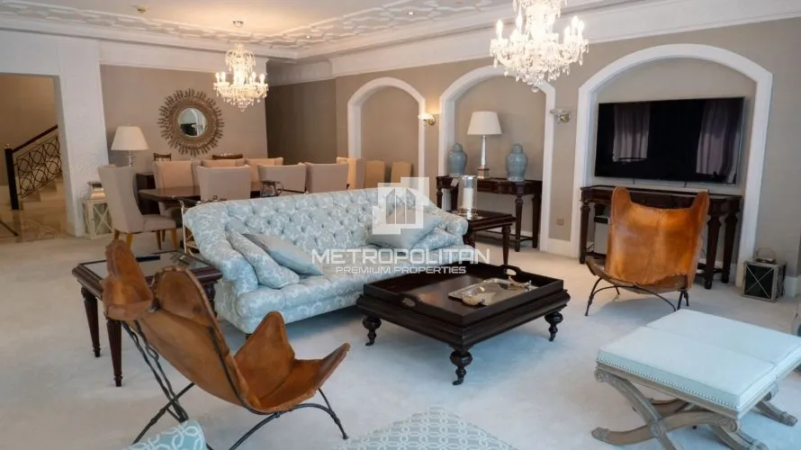5 bedrooms villa for sale , Palm Jumeirah, Dubai, UAE No. 381