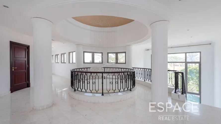 5 bedrooms villa for sale , Palm Jumeirah, Dubai, UAE No. 882 № 5