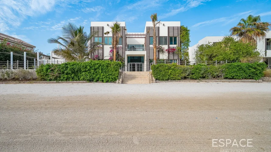 6 bedrooms villa for sale , Palm Jumeirah, Dubai, UAE No. 1093 № 18