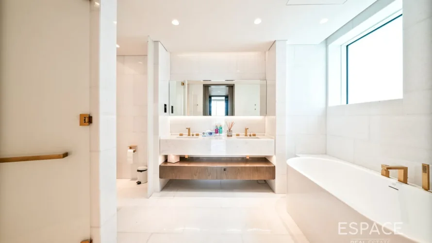 5 bedrooms villa for sale , Palm Jumeirah, Dubai, UAE No. 865 № 13