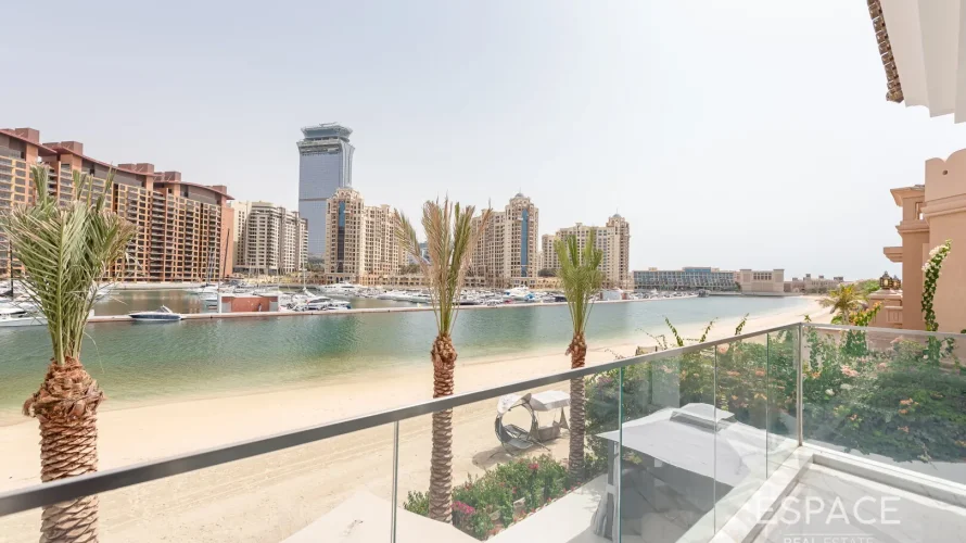 6 bedrooms villa for sale , Palm Jumeirah, Dubai, UAE No. 933 № 15