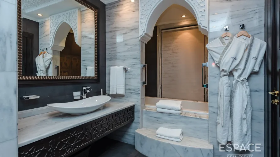 4 bedrooms villa for sale , Palm Jumeirah, Dubai, UAE No. 870 № 6