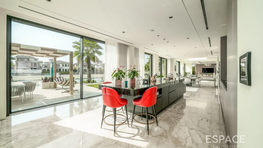 6 bedrooms villa for sale , Palm Jumeirah, Dubai, UAE No. 932 № 5