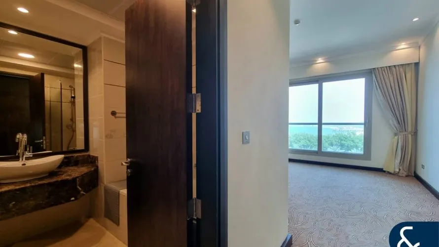 2 bedrooms apartment for sale , The Crescent, Palm Jumeirah, Dubai, UAE No. 1073 № 8