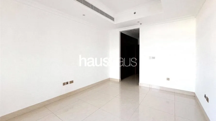 2 bedrooms apartment for sale , The Crescent, Palm Jumeirah, Dubai, UAE No. 554 № 8