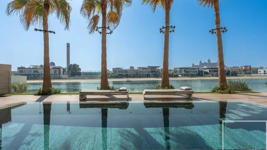 4 bedrooms villa for sale , Palm Jumeirah, Dubai, UAE No. 1110 № 17