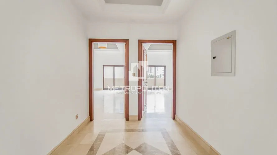 3 bedrooms townhouse for sale , Palm Jumeirah, Dubai, UAE No. 454 № 7