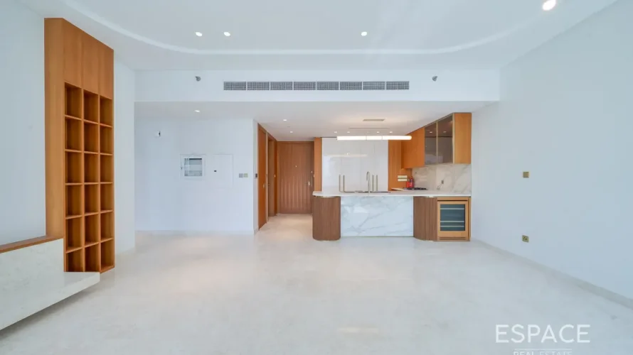 2 bedrooms apartment for sale, Palm Jumeirah, Dubai, UAE No. 2030 № 15