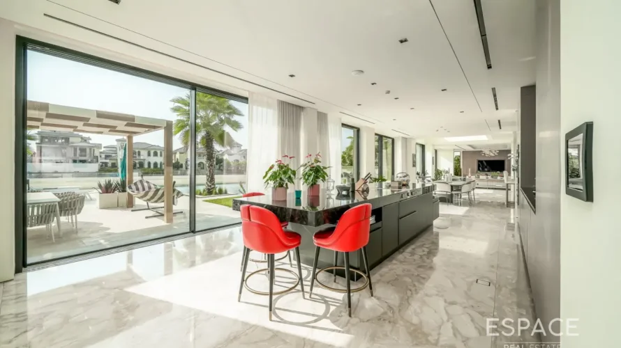 5 bedrooms villa for sale, Palm Jumeirah, Dubai, UAE No. 2051 № 14
