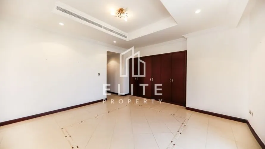 4 bedrooms villa for sale, Palm Jumeirah, Dubai, UAE No. 2004
