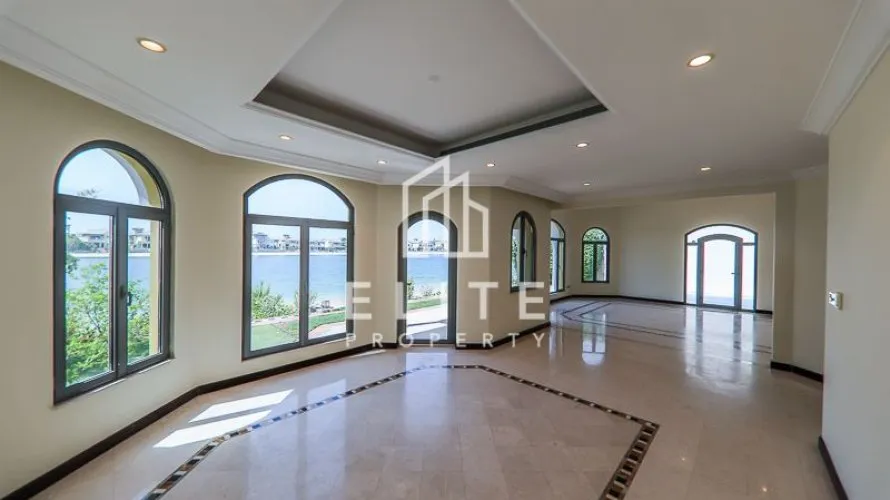 5 bedrooms villa for sale, Palm Jumeirah, Dubai, UAE No. 2003 № 4