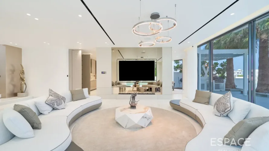 4 bedrooms villa for sale, Palm Jumeirah, Dubai, UAE No. 2050 № 17