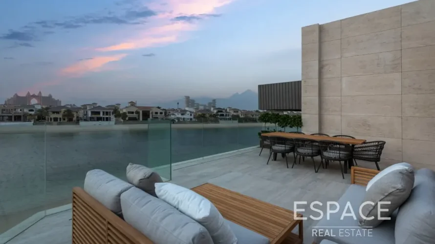 5 bedrooms villa for sale, Palm Jumeirah, Dubai, UAE No. 2057 № 7