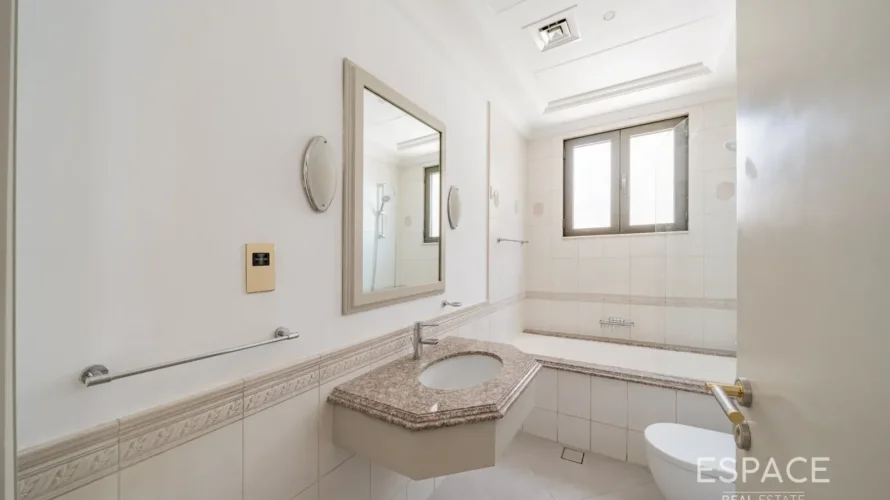 5 bedrooms villa for sale, Palm Jumeirah, Dubai, UAE No. 2038 № 7