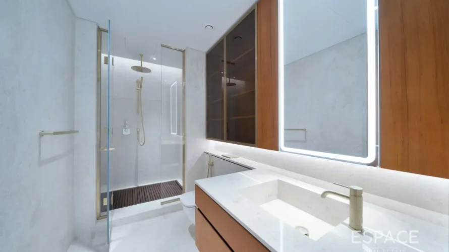 2 bedrooms apartment for sale, Palm Jumeirah, Dubai, UAE No. 2030 № 10