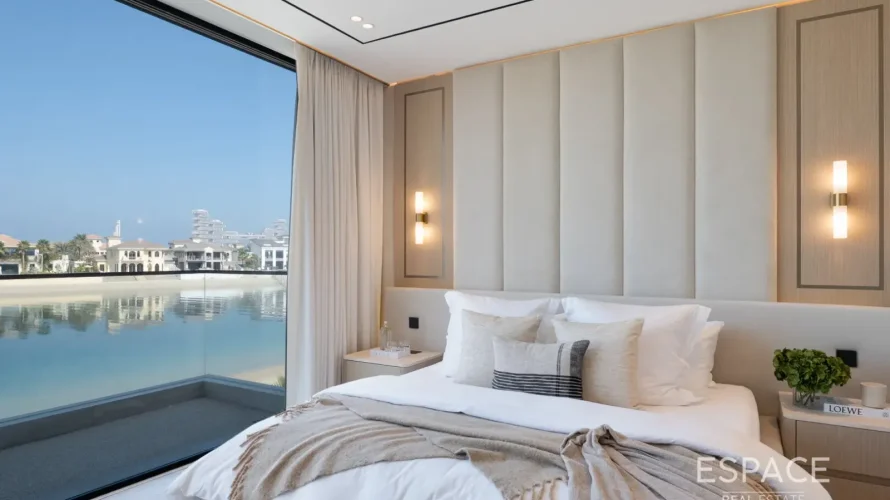5 bedrooms villa for sale, Palm Jumeirah, Dubai, UAE No. 2047 № 14