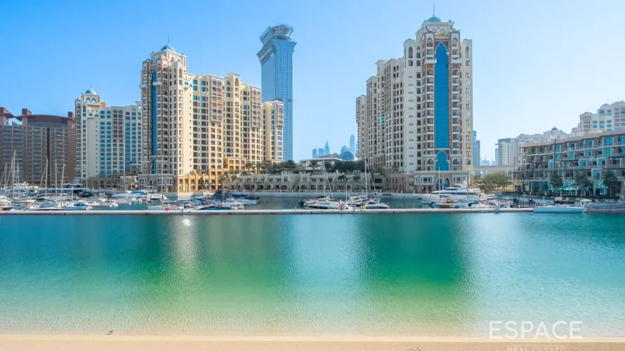 4 bedrooms villa for sale, Palm Jumeirah, Dubai, UAE No. 2044