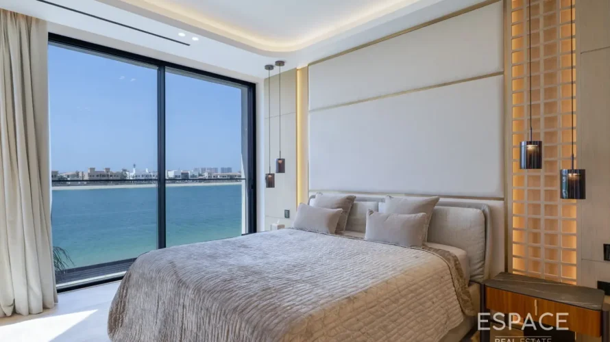 4 bedrooms villa for sale, Palm Jumeirah, Dubai, UAE No. 2029 № 11