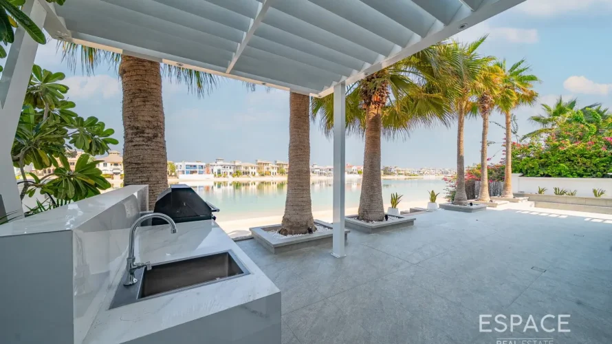 4 bedrooms villa for sale, Palm Jumeirah, Dubai, UAE No. 2050 № 2
