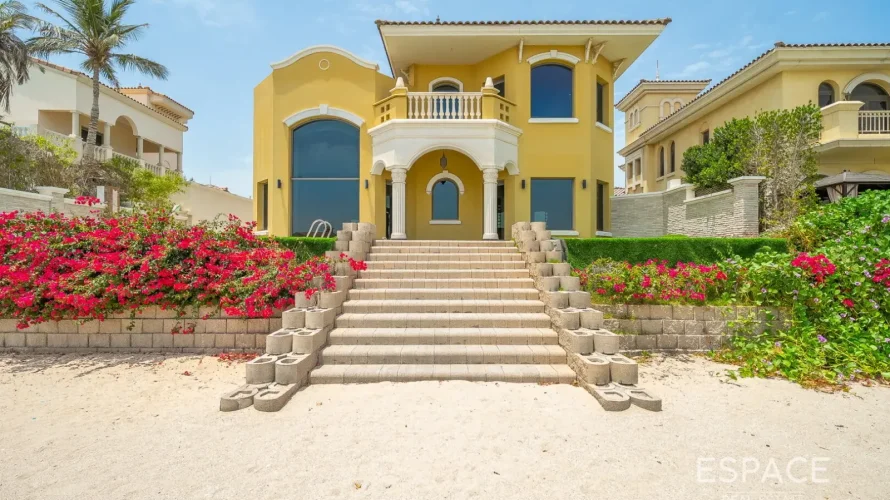 4 bedrooms villa for sale, Palm Jumeirah, Dubai, UAE No. 2055 № 3