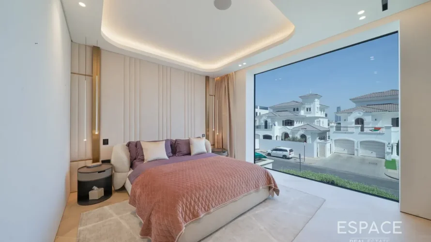 4 bedrooms villa for sale, Palm Jumeirah, Dubai, UAE No. 2029 № 4