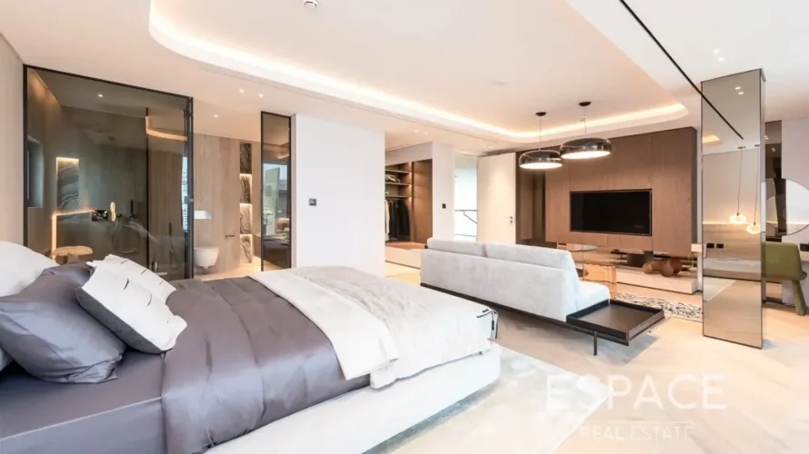 5 bedrooms villa for sale, Palm Jumeirah, Dubai, UAE No. 2057 № 13
