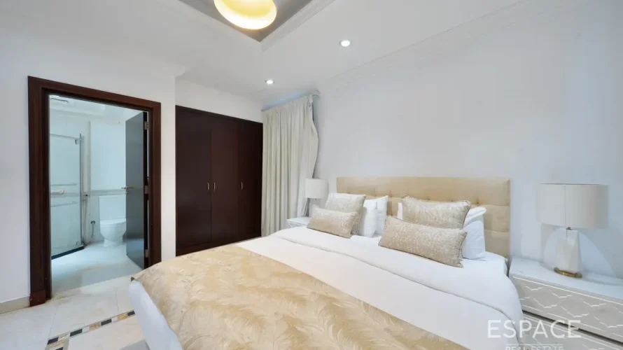 4 bedrooms villa for sale, Palm Jumeirah, Dubai, UAE No. 2055 № 11