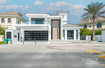 4 bedrooms villa for sale, Palm Jumeirah, Dubai, UAE No. 2050