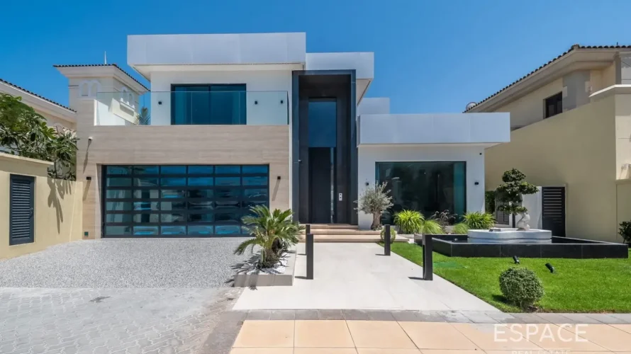 5 bedrooms villa for sale, Palm Jumeirah, Dubai, UAE No. 2035