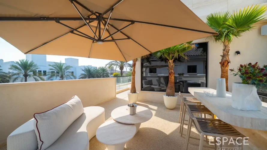 5 bedrooms villa for sale, Palm Jumeirah, Dubai, UAE No. 2047 № 9
