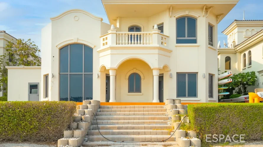 9 bedrooms villa for sale, Palm Jumeirah, Dubai, UAE No. 2026 № 17