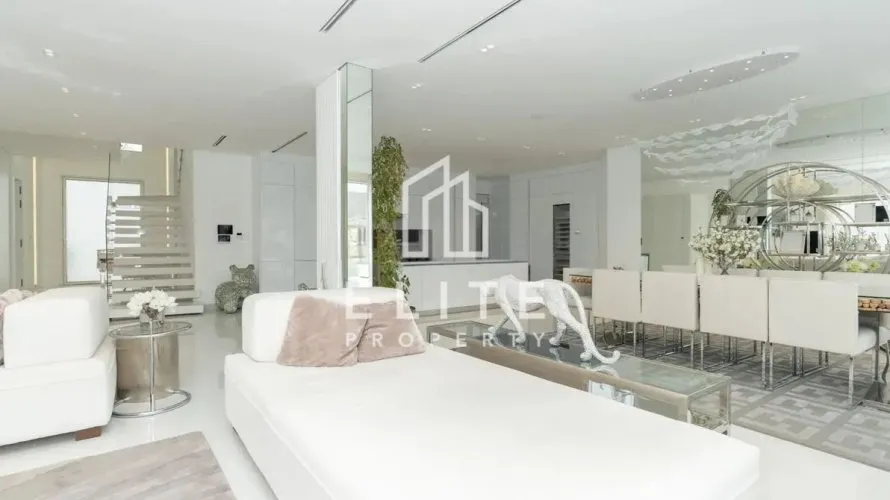 6 bedrooms villa for sale, Palm Jumeirah, Dubai, UAE No. 2001 № 17