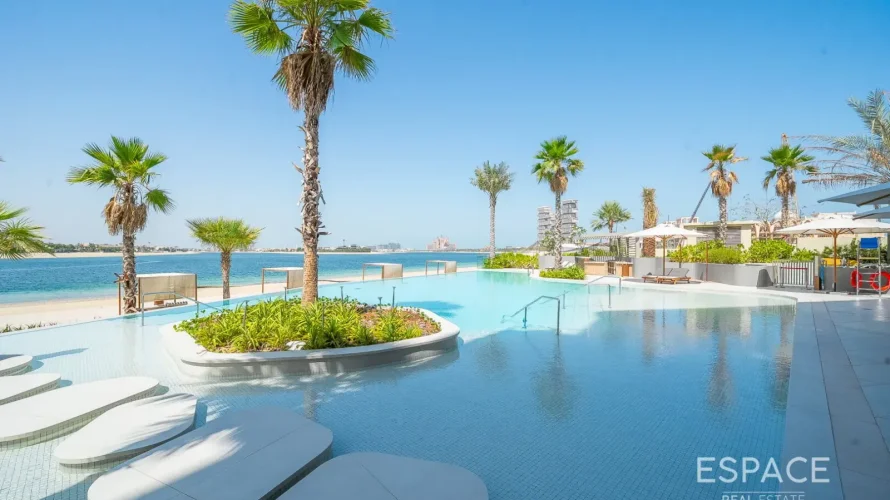 2 bedrooms apartment for sale, Palm Jumeirah, Dubai, UAE No. 2030 № 1
