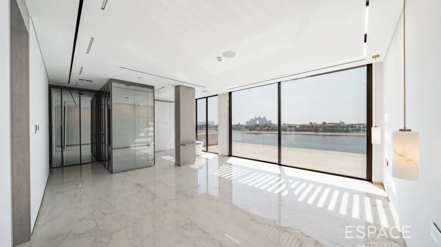 5 bedrooms villa for sale, Palm Jumeirah, Dubai, UAE No. 2024 № 14