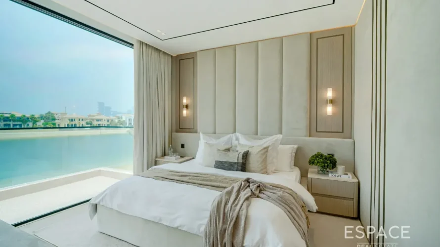 5 bedrooms villa for sale, Palm Jumeirah, Dubai, UAE No. 2047 № 12