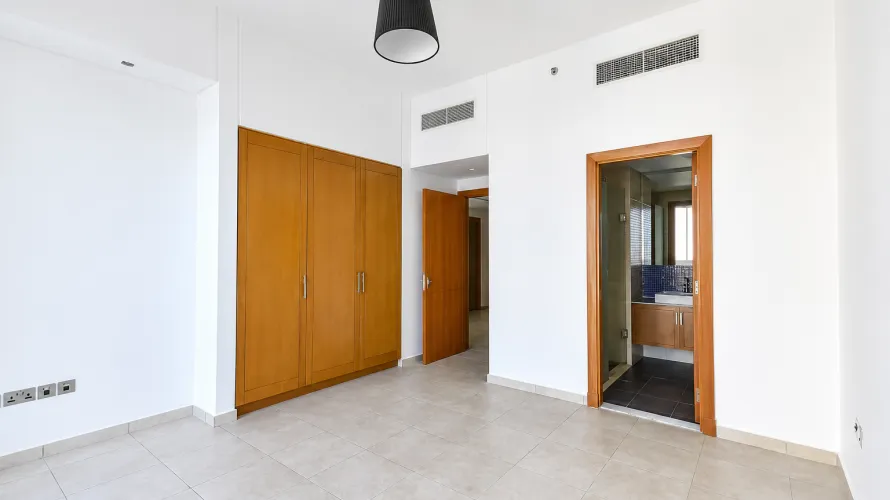2 bedrooms apartment for sale, Palm Jumeirah, Dubai, UAE No. 1916 № 7