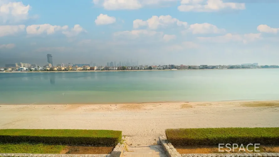 9 bedrooms villa for sale, Palm Jumeirah, Dubai, UAE No. 2026 № 18