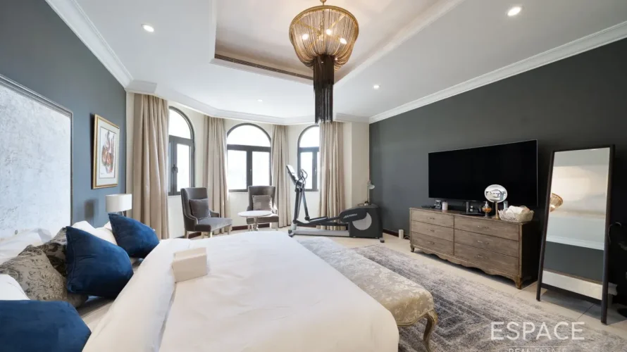4 bedrooms villa for sale, Palm Jumeirah, Dubai, UAE No. 2044 № 8