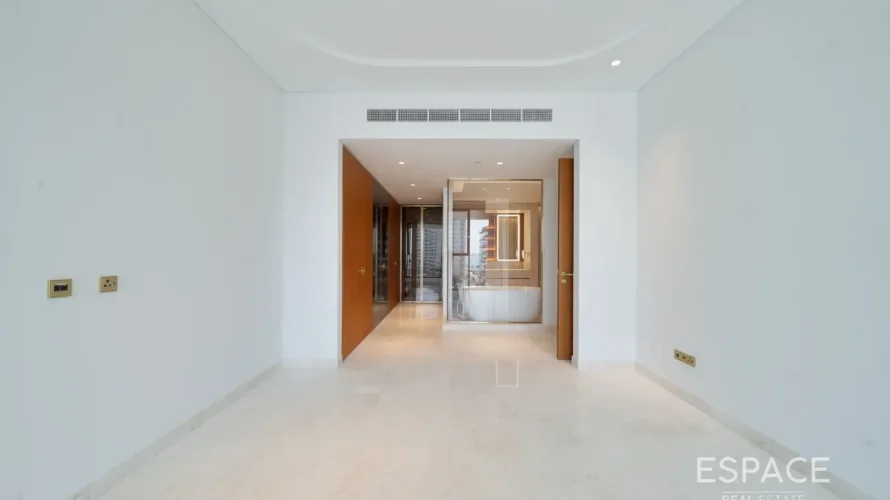 2 bedrooms apartment for sale, Palm Jumeirah, Dubai, UAE No. 2030 № 9