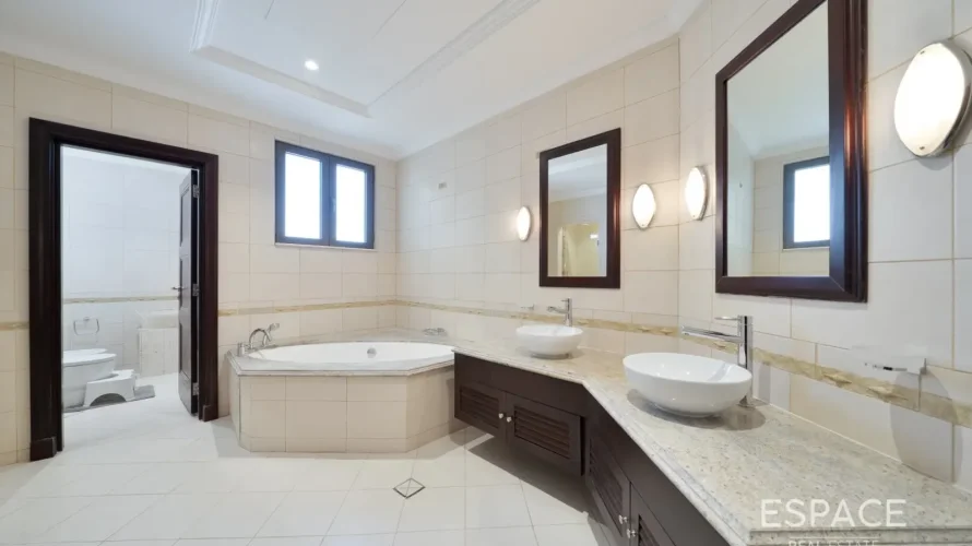 4 bedrooms villa for sale, Palm Jumeirah, Dubai, UAE No. 2044 № 6