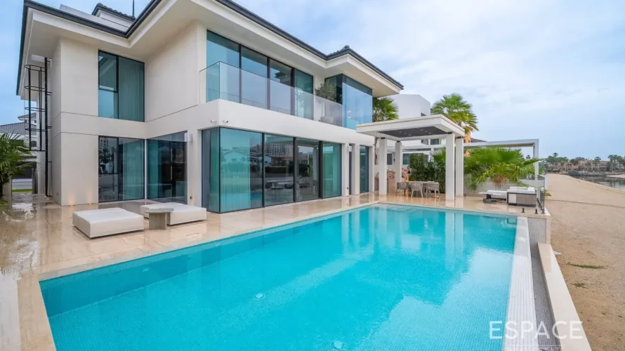 5 bedrooms villa for sale, Palm Jumeirah, Dubai, UAE No. 2028 № 18