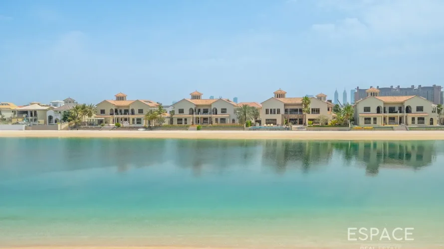 4 bedrooms villa for sale, Palm Jumeirah, Dubai, UAE No. 2055 № 2