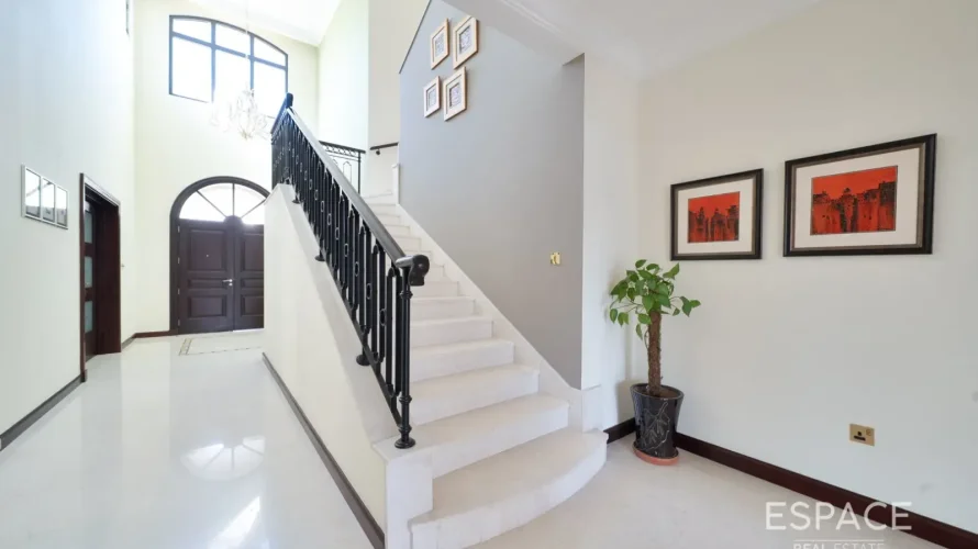 4 bedrooms villa for sale, Palm Jumeirah, Dubai, UAE No. 2044 № 3