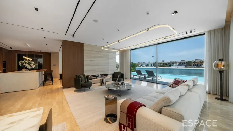 5 bedrooms villa for sale, Palm Jumeirah, Dubai, UAE No. 2035 № 17