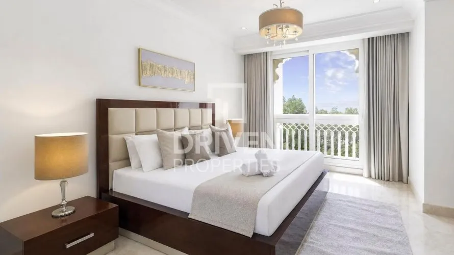2 bedrooms apartment for sale, The Crescent, Palm Jumeirah, Dubai, UAE No. 2155 № 16